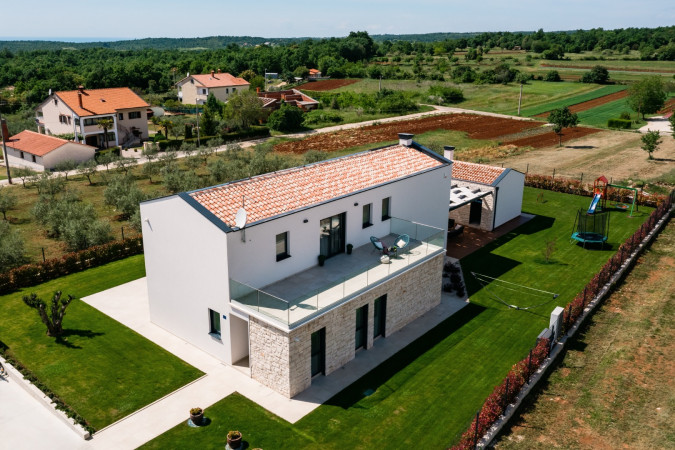 Aerial photos, VILLA ANSI Luxury holiday home near Vi&scaron;njan in Istria VI&Scaron;NJAN/ISTRA/CROATIA