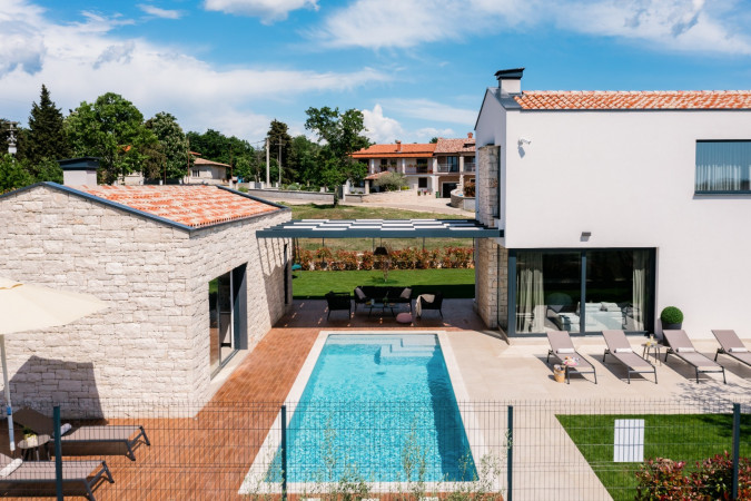 Aerial photos, VILLA ANSI Luxury holiday home near Vi&scaron;njan in Istria VI&Scaron;NJAN/ISTRA/CROATIA