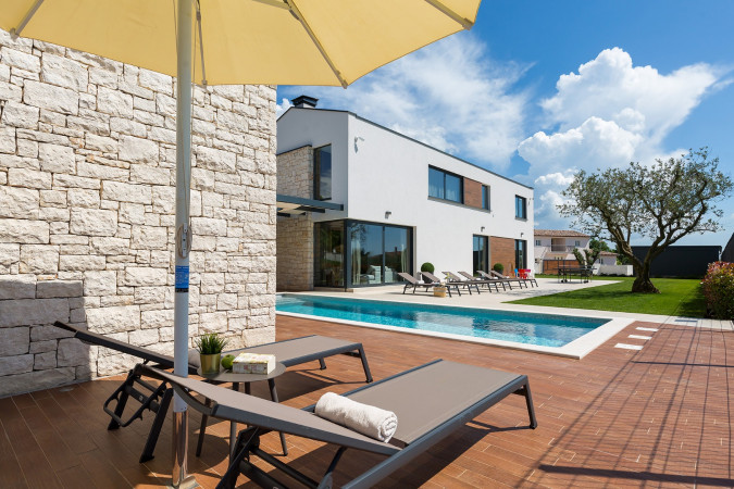 Exterior and surroundings, VILLA ANSI Luxury holiday home near Vi&scaron;njan in Istria VI&Scaron;NJAN/ISTRA/CROATIA