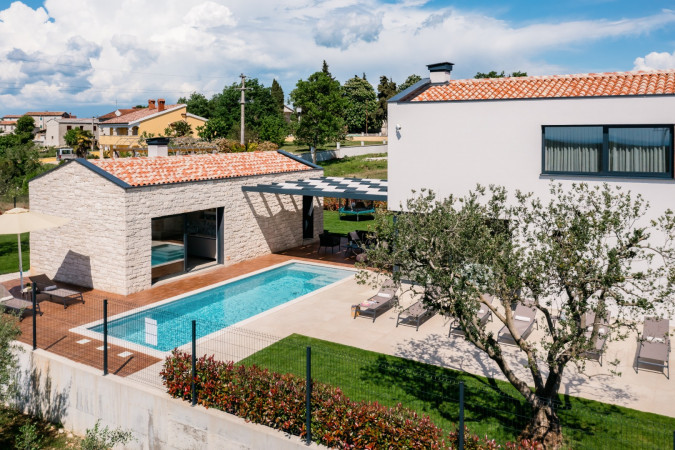 Aerial photos, VILLA ANSI Luxury holiday home near Vi&scaron;njan in Istria VI&Scaron;NJAN/ISTRA/CROATIA
