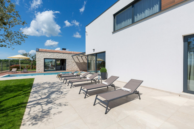 Exterior and surroundings, VILLA ANSI Luxury holiday home near Vi&scaron;njan in Istria VI&Scaron;NJAN/ISTRA/CROATIA