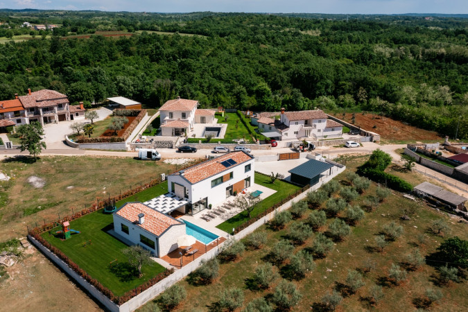 Aerial photos, VILLA ANSI Luxury holiday home near Vi&scaron;njan in Istria VI&Scaron;NJAN/ISTRA/CROATIA