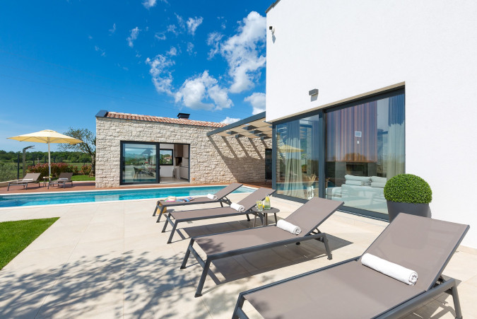 Exterior and surroundings, VILLA ANSI Luxury holiday home near Vi&scaron;njan in Istria VI&Scaron;NJAN/ISTRA/CROATIA