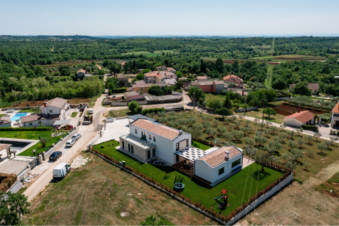 Aerial photos, VILLA ANSI Luxury holiday home near Vi&scaron;njan in Istria VI&Scaron;NJAN/ISTRA/CROATIA