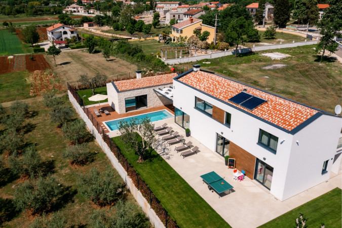 Aerial photos, VILLA ANSI Luxury holiday home near Vi&scaron;njan in Istria VI&Scaron;NJAN/ISTRA/CROATIA
